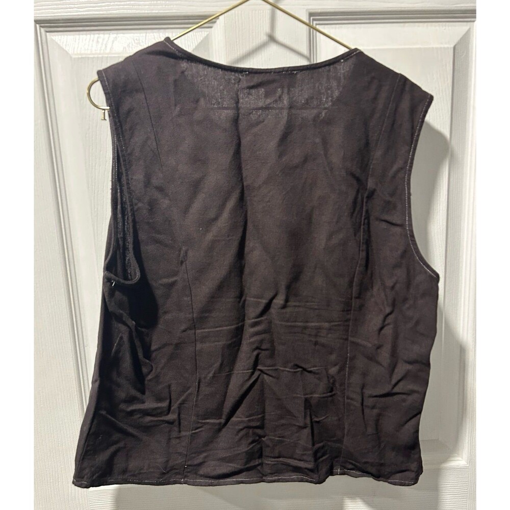 Vest - Picture 3 of 3